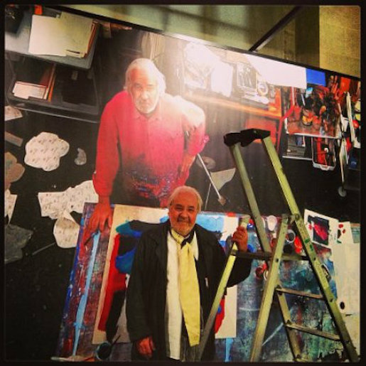 Image: Roger Pfund, actif durant le montage de l’exposition au musée, © MAH, photo: F. Stern, 05.04.2013, https://www.mahmah.ch/voir-et-en-parler/articles/articles-blog/un-touche-tout-de-genie